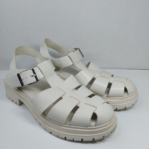 Old Navy Shoes - Old Navy Women's Size 8 M Chunky Y2K 90s Style Sandals Bone White Shoes